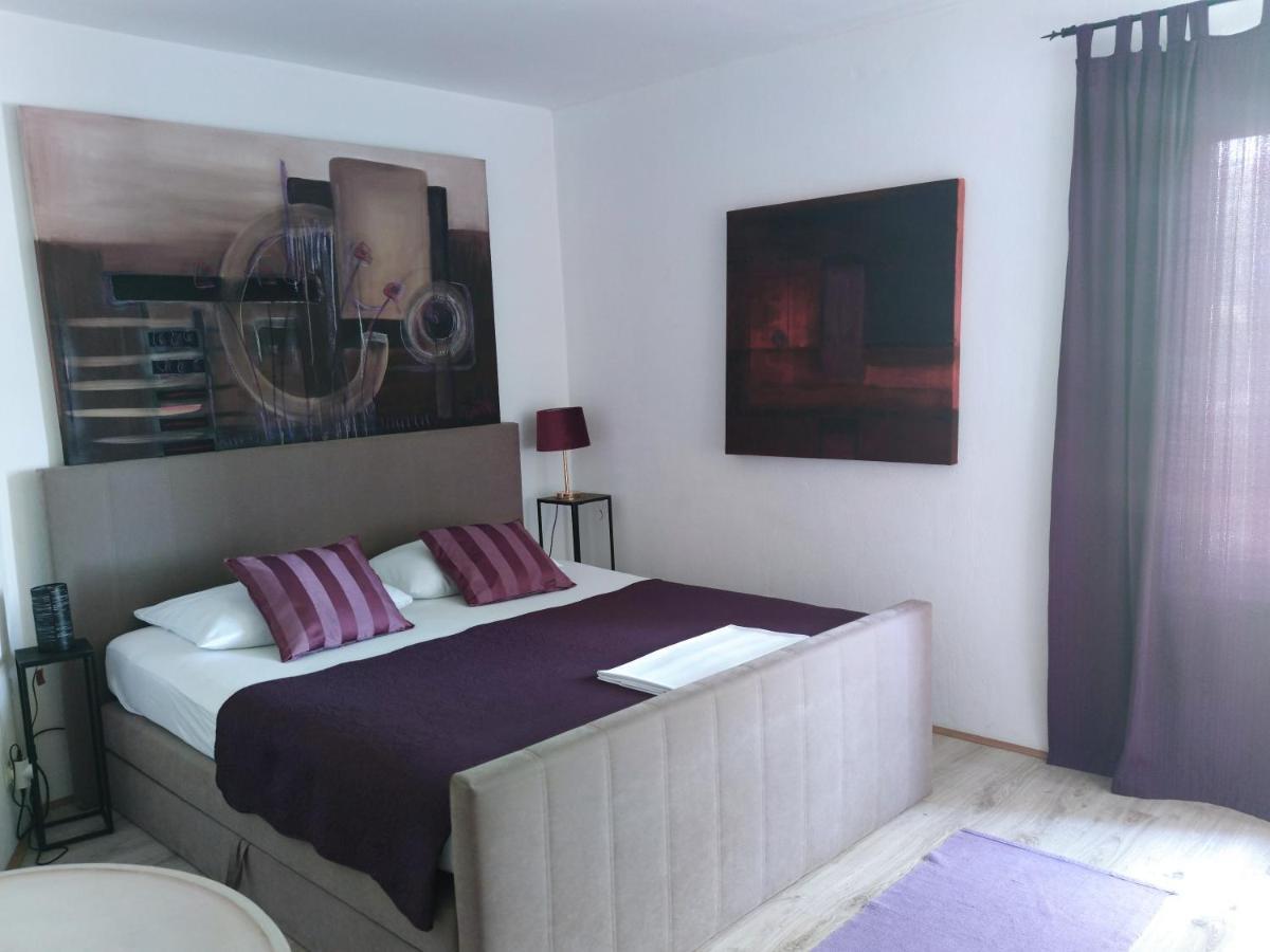 Art Gallery House With A Small Relaxing Pool تْسْغيكفانِتْسا المظهر الخارجي الصورة