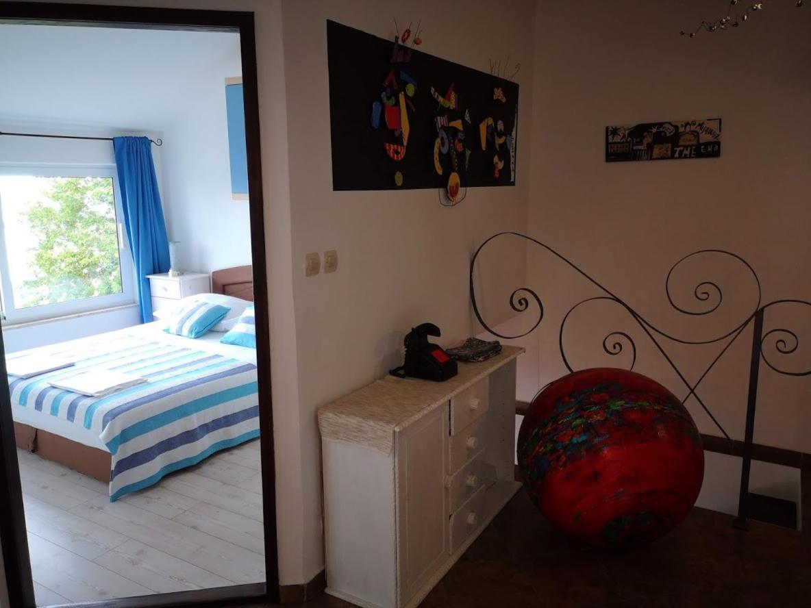 Art Gallery House With A Small Relaxing Pool تْسْغيكفانِتْسا المظهر الخارجي الصورة